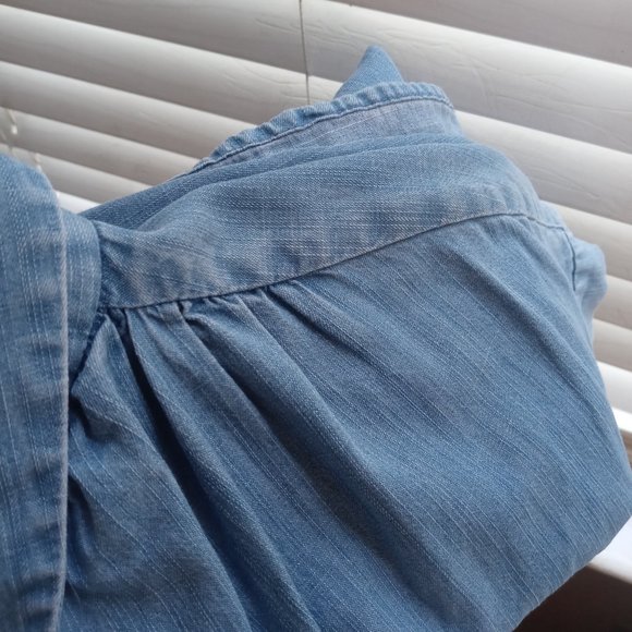 Madewell Women's Blue Button Down Shirt - Picture 5 of 15